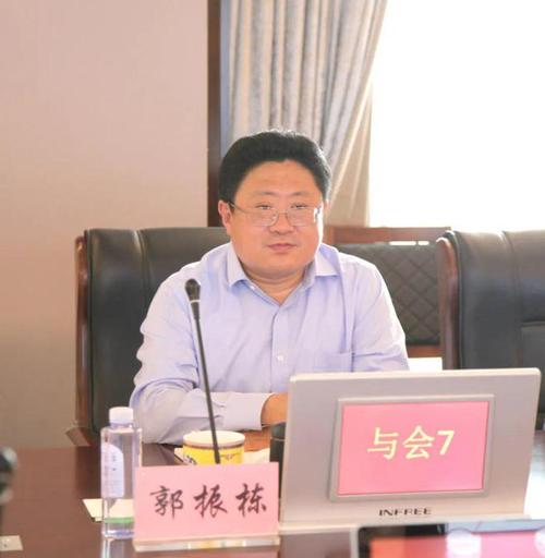 青岛市民营经济发展局局长郭振栋等领导一行莅临利群集