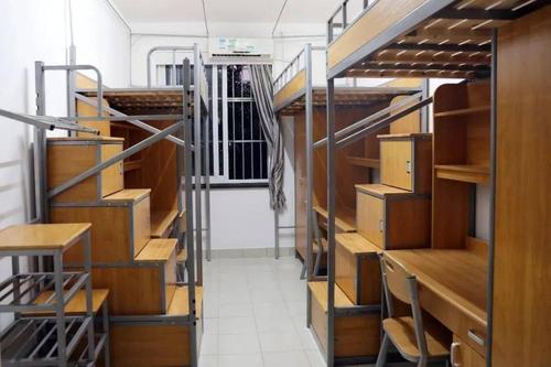 看看你心仪的学校进榜单了没～ 01 复旦大学 复旦质朴的宿舍楼走一波