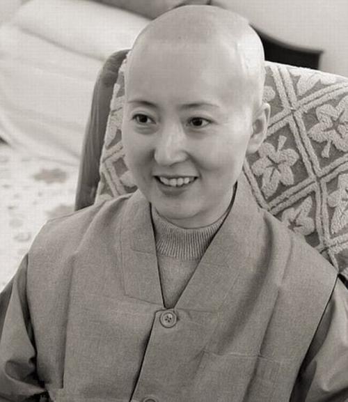 网易首页>网易号>正文申请入驻> 出家的那些明星,往往都是受过情伤