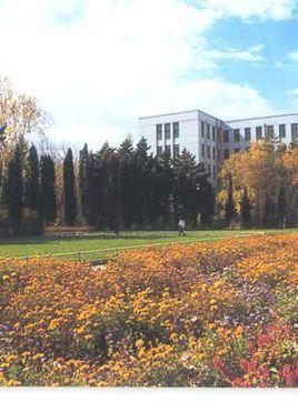 学院森林系和东北农学院森林系为基础建立;1985年,更名为东北林业大学
