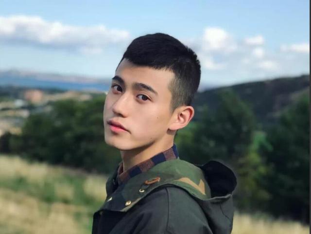 9款大脸圆脸适合发型男,剪了清爽干净利索!