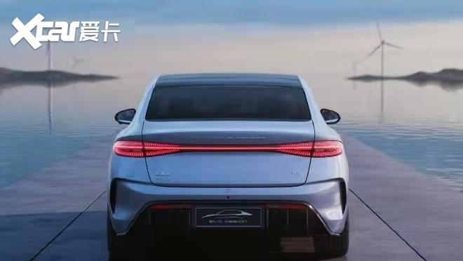 比亚迪"海豹"终于浮头 造型独特抓人眼球-爱卡汽车爱咖号