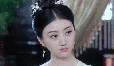 景甜能红,不就因为会涂口红?