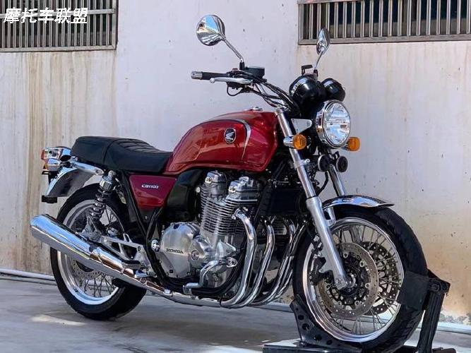 2016年 本田复古街车honda cb1100ex版