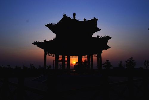 夕阳下的毛遂公园(鸡泽县城)