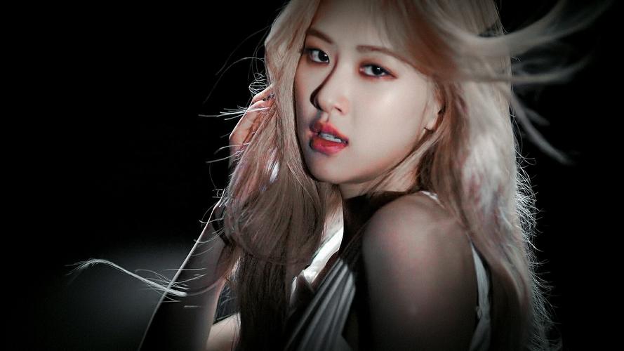 rosie紫发造型壁纸吧2020724