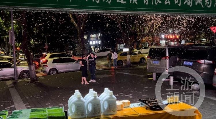 "涨水蛾"上了热搜!专家揭秘:是白蚁