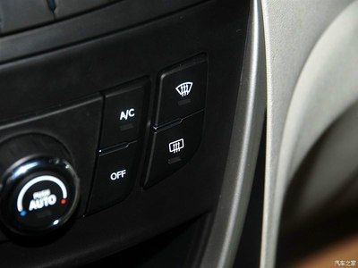 新远景后视镜加热在哪儿?