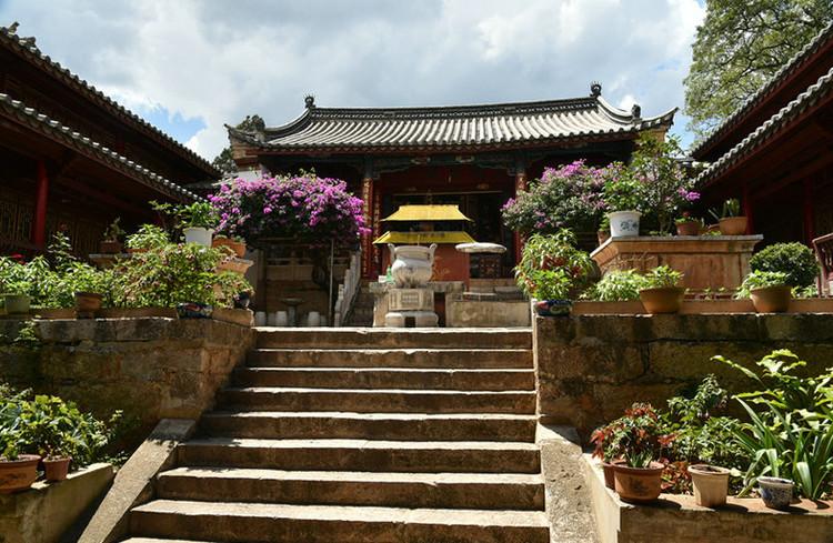 以上为观音寺原来老寺庙, 如今,观音寺在保留