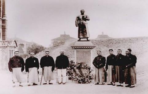 这个家族堪称中国的罗斯柴尔德, 三代都是首富, 李嘉诚都不能相比