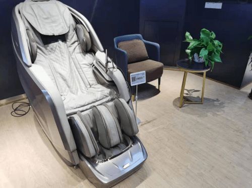 打卡迪斯京东超体合肥店,首次体验按摩椅t800l新品