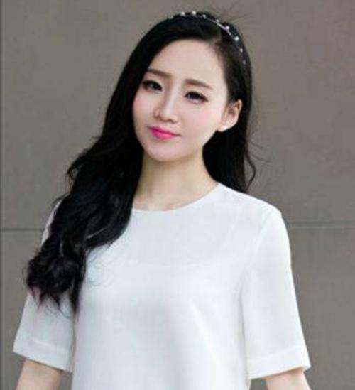 脸比较胖,大的女生,适合什么发型?
