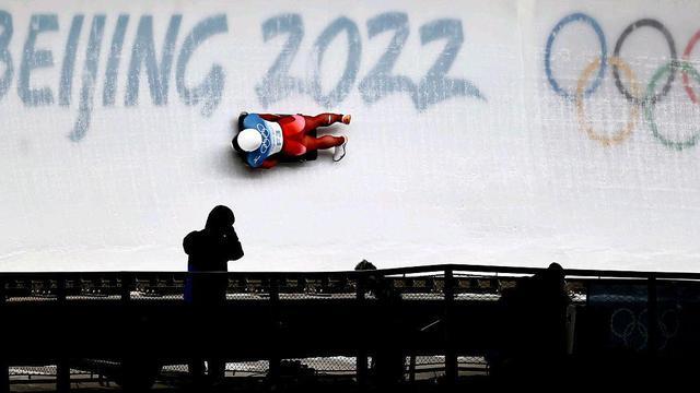 北京冬奥会钢架雪车项目上演激情与速度