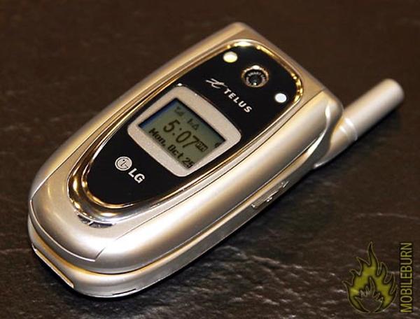 波导辟谣荣耀将借壳上市