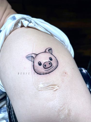 霸气的小猪纹身