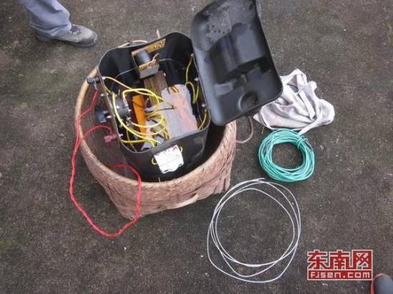 三明泰宁森警逮住一非法猎捕"电猫"