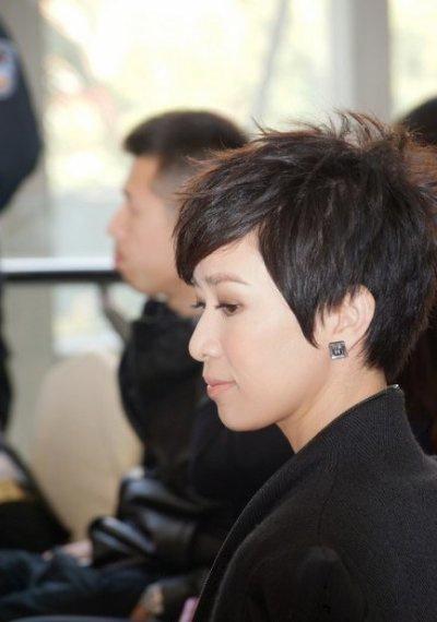 多图慎入,有人说凸嘴必无美女,八下凸嘴的女明星.