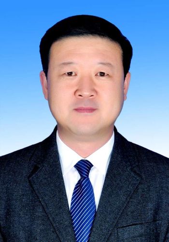 袁杰县委副书记