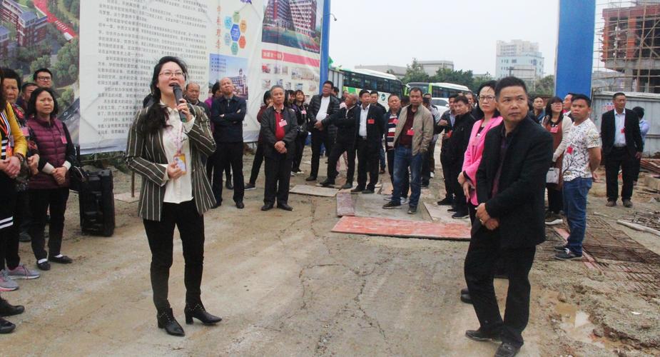 金利镇第十八届人民代表大会第六次会议圆满举行