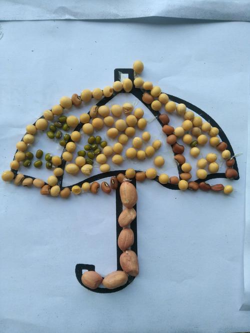 学前班美术课,豆子画画(豆制画),小雨伞.