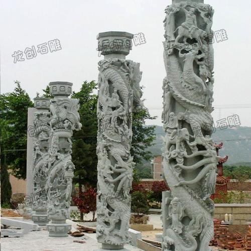 青石龙柱雕刻厂家仿古石雕盘龙柱图片