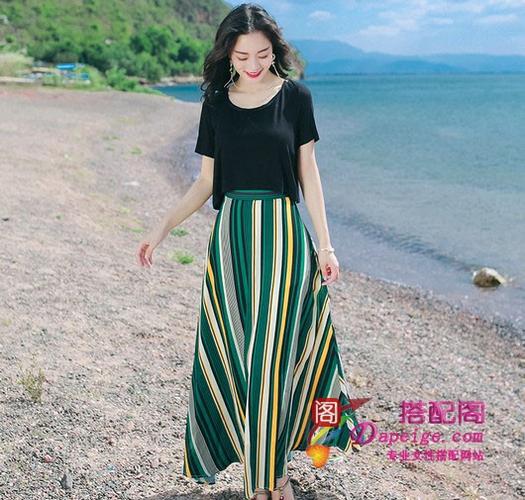 夏天去海边穿什么之不完全手册羽毛连体泳衣