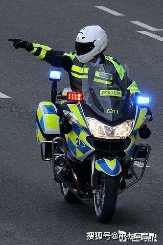除了r 900 rt之外,香港警队还装备有级别更高的r 1200 rt警用摩托.