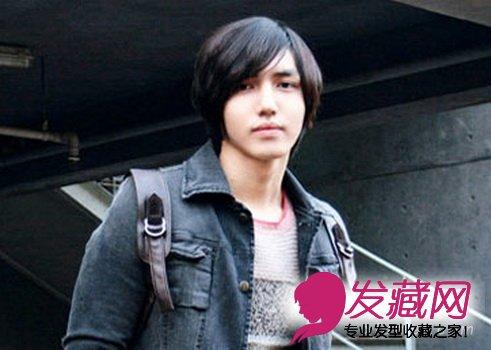 > 男生中长发型设计 韩剧男主角般帅气迷人(6)  导读:服顺中长发 发丝