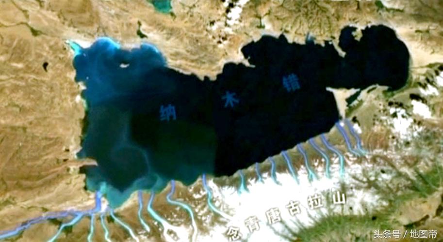 纳木错的湖水主要来自于念青唐古拉山上的冰川积雪融水.