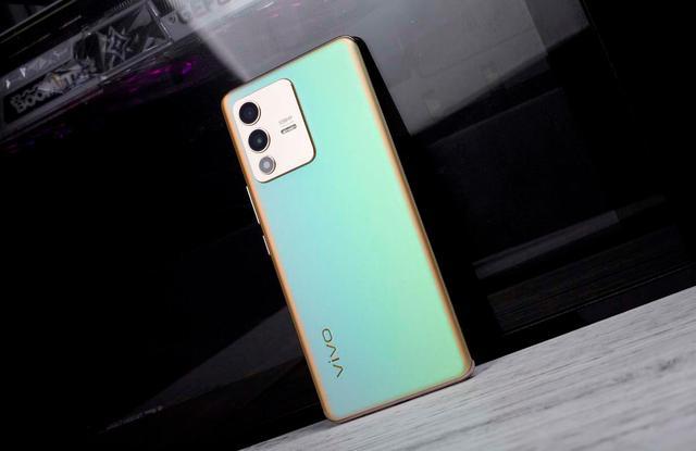 vivos12pro测评设计拍照一同升级