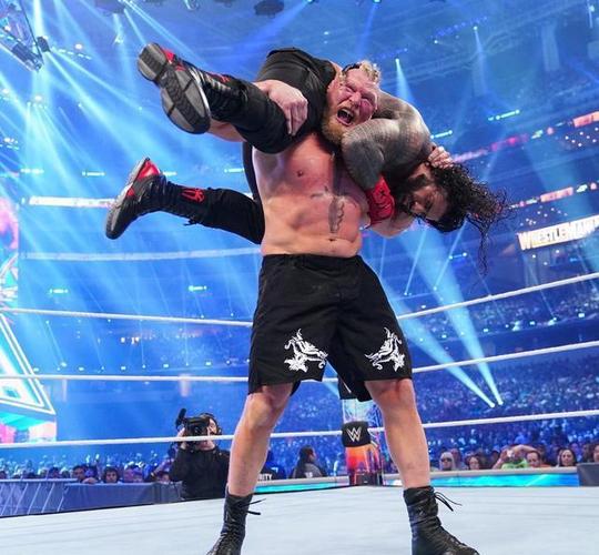 wwe或将再引入全新一线冠军头衔wwe欲将罗曼推入好莱坞发展