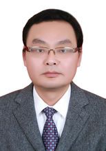 赖 峙,苗族,1965年4月出生,贵州省从江县人,中共党员,在职本科,曾就读