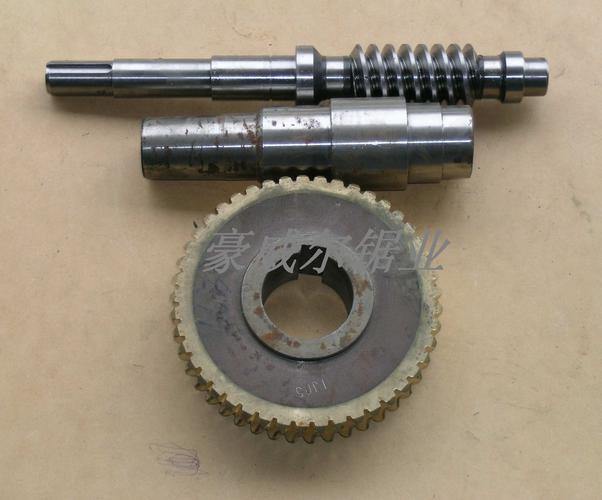 主动轮主轴(涡轮蜗杆)伟业锯床系列配件
