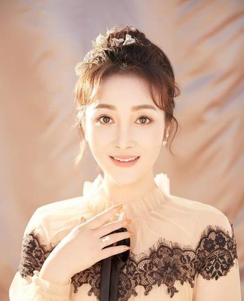 娱乐圈中10位姓蒋的女明星,漂亮有气质,蒋勤勤是最漂亮的!
