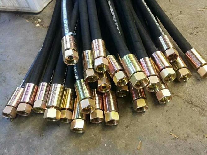 衡阳|102扣压式高压软管|黑色布纹面橡胶管