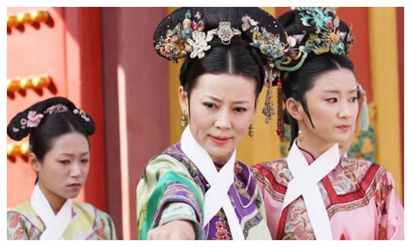 《甄嬛传》后宫嫔妃那么多,齐妃如何能在皇后眼皮底生下孩子的?
