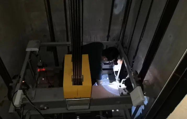 潍坊四千余部电梯装上阻车系统_电动车