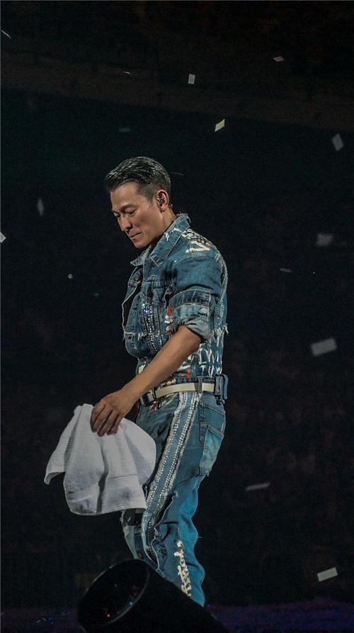 秀网娱乐讯,继9月底圆满结束"my love andy lau world tour - 新加坡