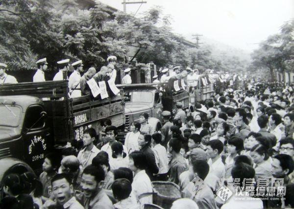 主题:【原创】文革期间的公审大会