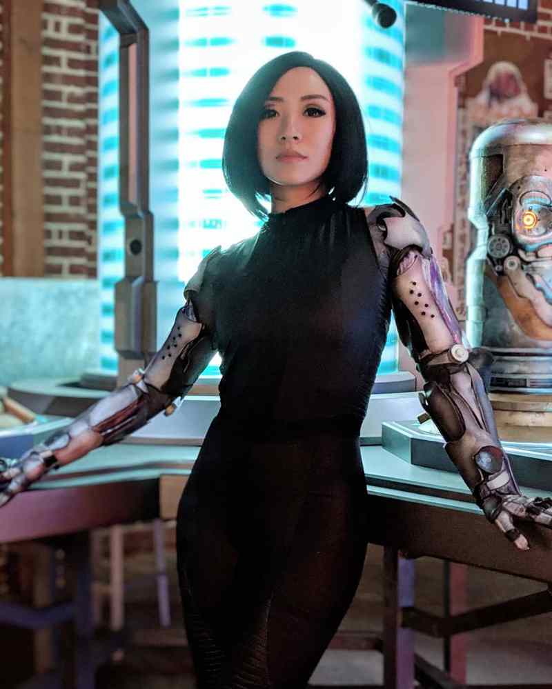 阿丽塔战斗天使cos图欣赏美少女机械感十足