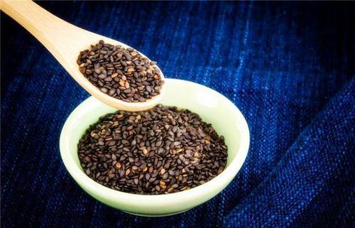 长时间吃黑芝麻的女性,身体的这些变化,你真的知道?