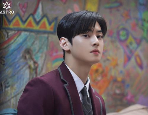 韩剧女神降临收官校草李修浩和本体车银优区别有些大