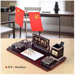 办公室桌面摆件台历架办公桌摆件2020装饰品送领导客户厚德载物160元