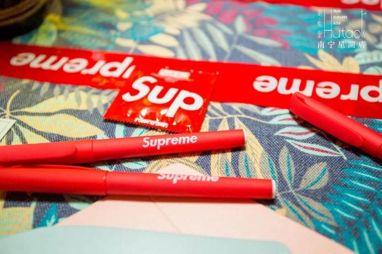 supreme的射手座简直潮翻天啦噜