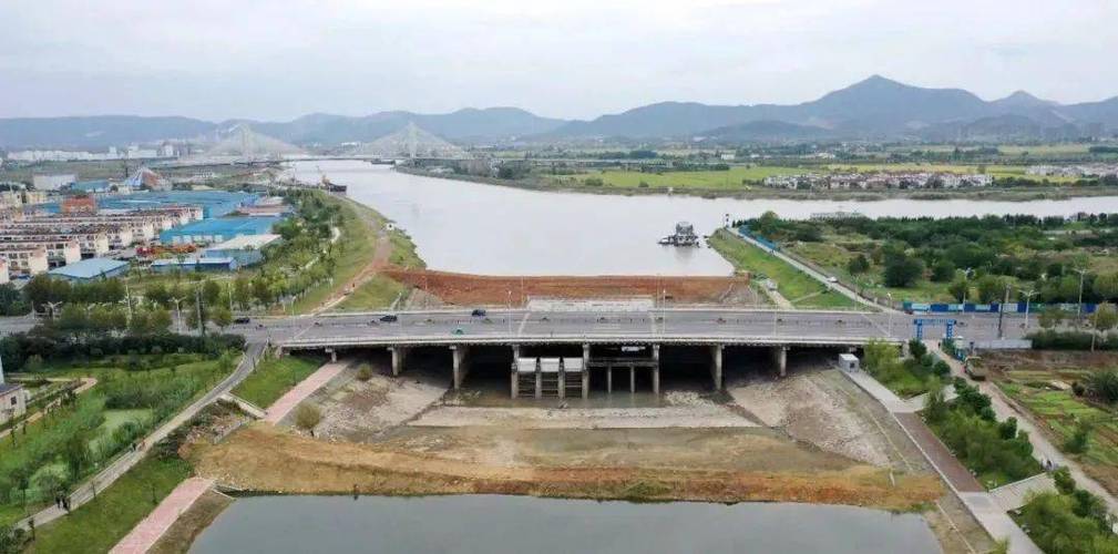 预计年底完工!巢湖市裕溪路东桥闸站桥工程"大修"