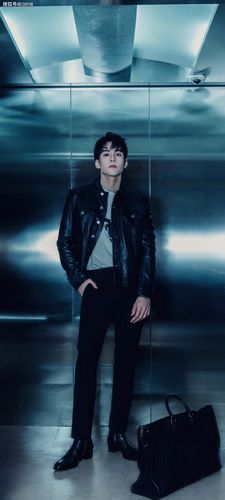 1/ 12 曾舜晞工作室更新照片~不定期掉落的惊喜!