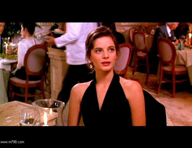 "闻香识女人"中经典的探戈舞曲.