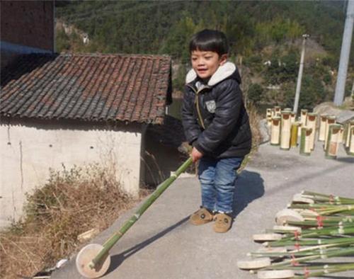 4种七八十年代农村不用钱的玩具,都是回忆,看看你玩过