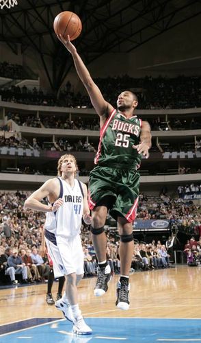  p>莫·威廉姆斯(mo williams),1982年12月19日出生于 a href="#"