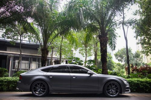 特色车主-奥迪a7 - 金属电光炭灰